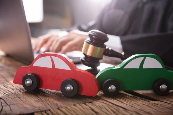 Step-by-Step: How a Houston Car Accident Lawyer Builds a Winning Case