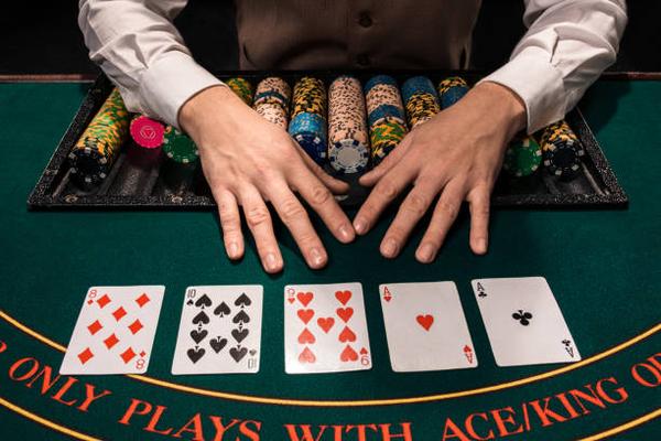 Review the User Interface of an online casino Singapore